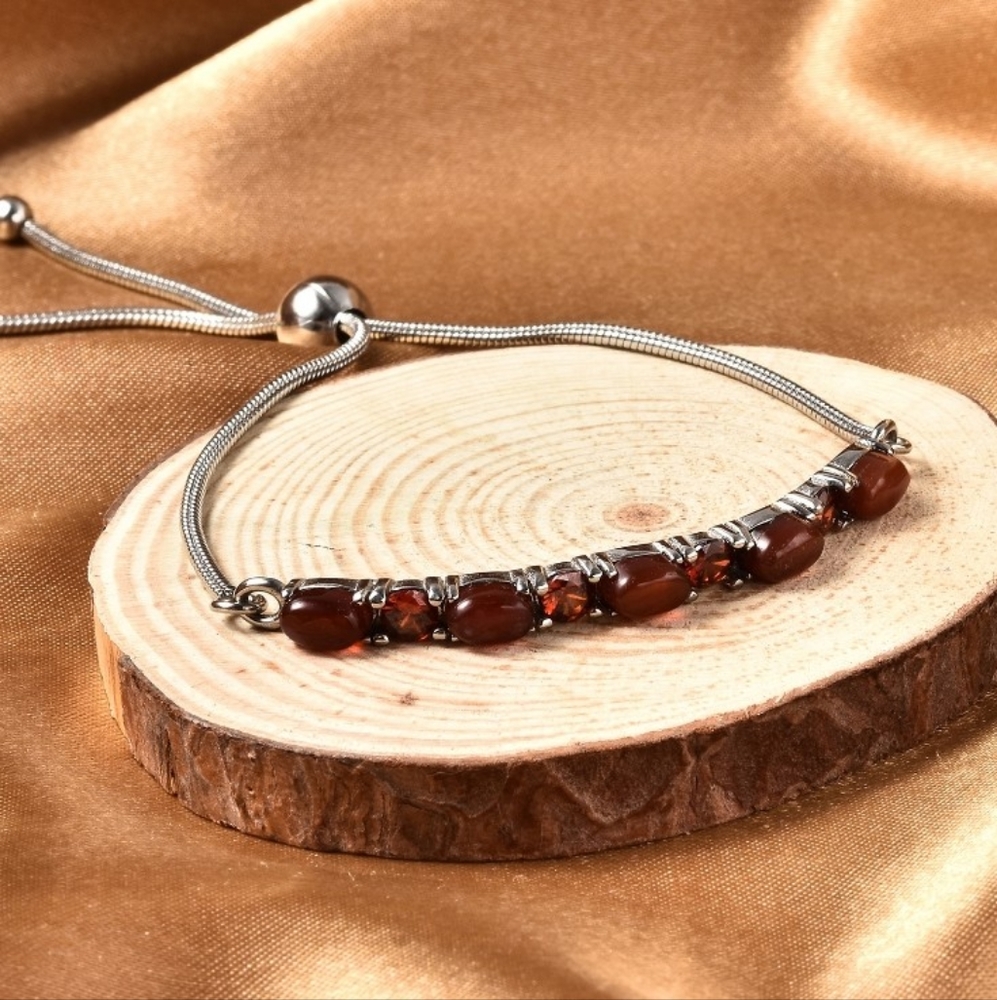 NEW Enganced Red Agate & Simulated Red Diamond Bolo Bracelet